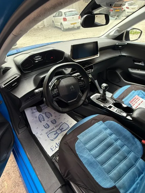 Peugeot 208 2022 Allure Facelift