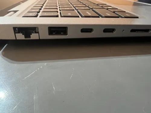 Dell Latitude 5440  Intel Core i5 13 génération RAM 16 gb 512 SDD  Écran tactile Empreinte