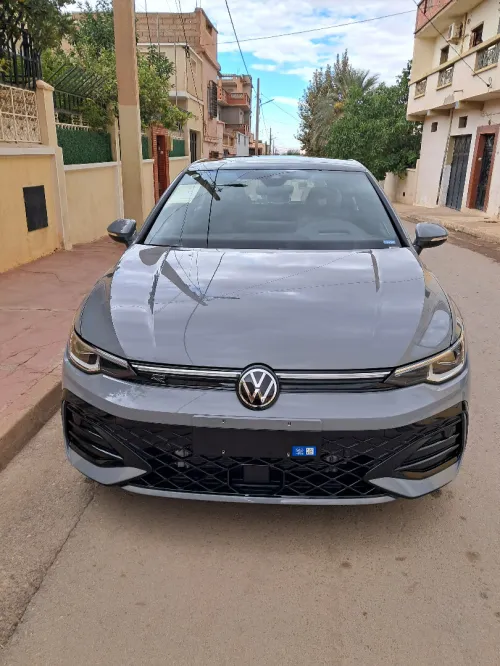 Volkswagen Golf 8 2025 R-Line