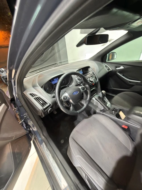 Ford Focus 5 portes 2012 Titanium