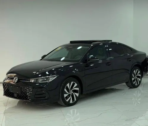 Volkswagen Passat 2025 Pro