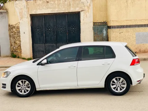 Volkswagen Golf 7 2013 Trend line