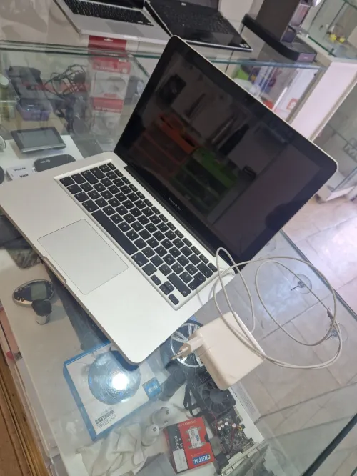 MacBook Pro (13"-2012) I5