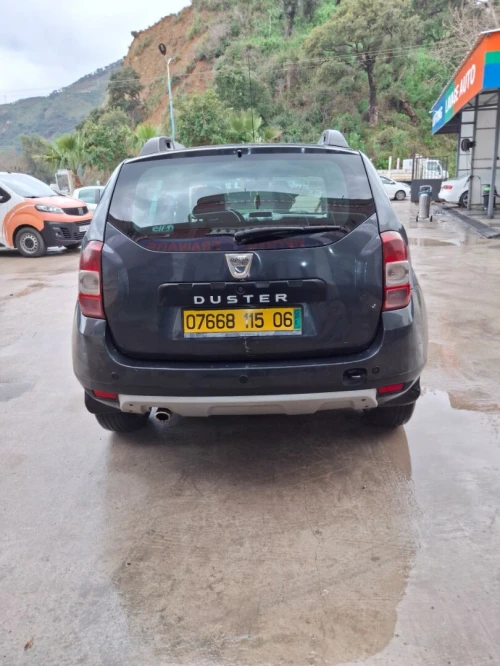 Dacia Duster 2015 Laureate