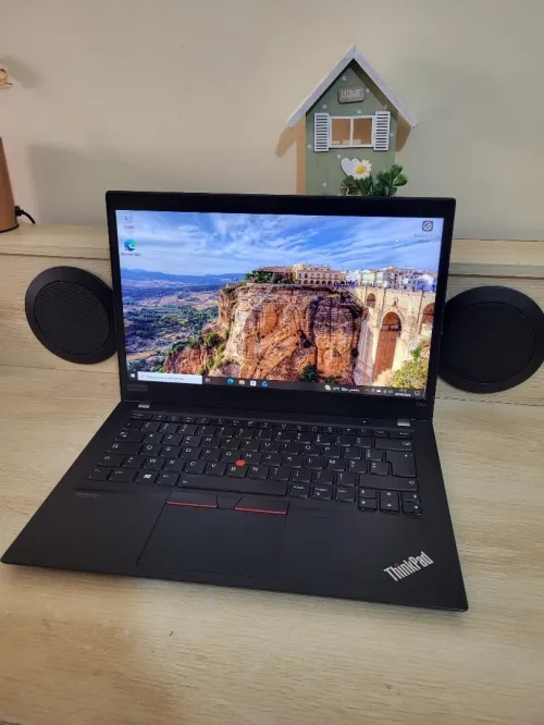 THINKPAD T14S | AMD RYZEN 7 PRO 4750U | 16GB RAM | 512GB SSD NVME | AMD RADEON GRAPHICS