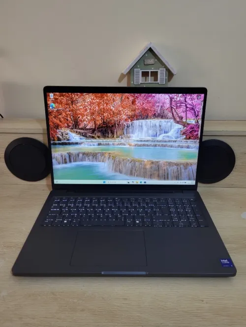 Dell Pro Max 16 | CORE Ultra 5 235H | INTEL Arc Pro 140T GPU 16GB | 32GB RAM | 1TB NVMe