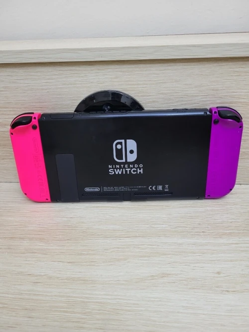 Nintendo Switch + UN JEUX