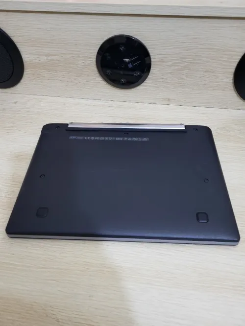 ACER Aspire Switch SW5-017 | Atom x5-Z8350 Hybride 2-en-1 10.1" Écran tactile | 4GB RAM | 64GB SSD 