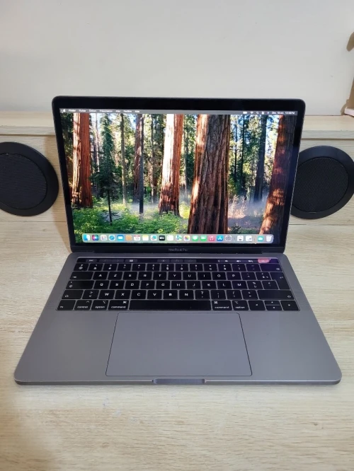 MacBook Pro Touch Bar Mid 2019 13-inch | INTEL CORE I5 QUATRE COEURS | 8GB RAM | 128GB SSD
