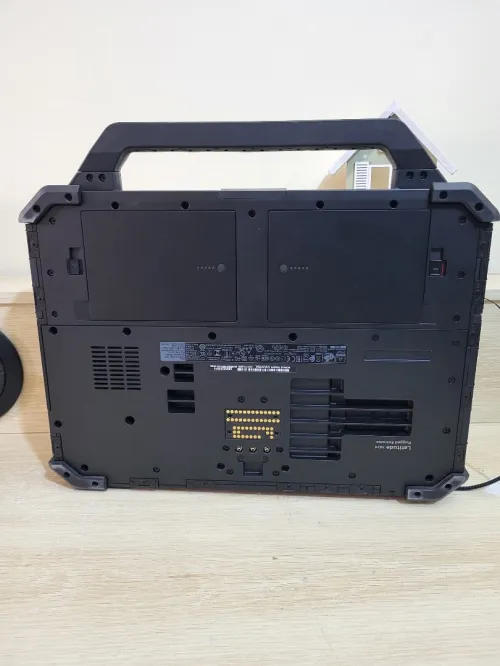 Dell Latitude Rugged Extreme 7424 14'' FHD TACTILE | CORE i5-8350U | 16GB RAM | 512GB NVMe SSD