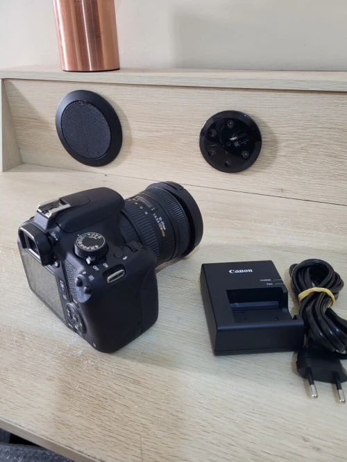 Canon EOS 1200D reflex 18.7 mpix + Objectif sigma 10 20mm 1 4 5.6 ex dc hsm