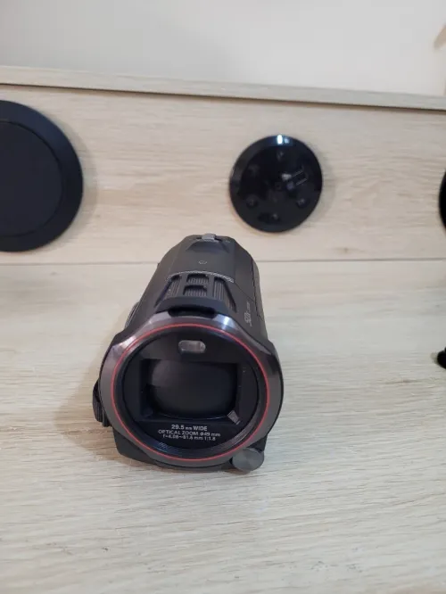 CAMERA PANASONIC HC-V770 Caméra Full HD WiFi NFC 