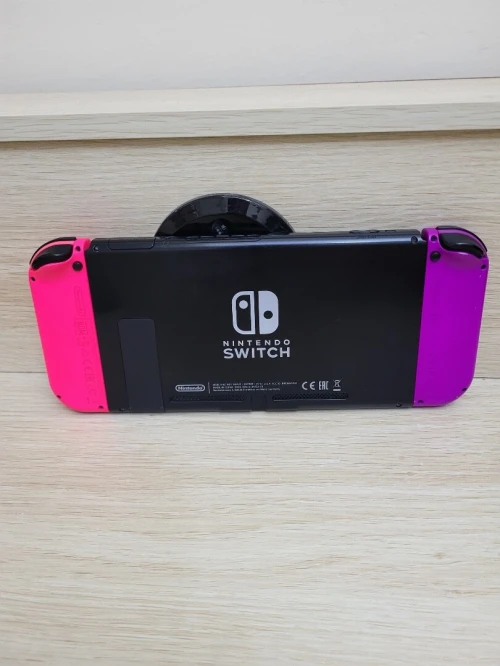 Nintendo Switch + UN JEUX