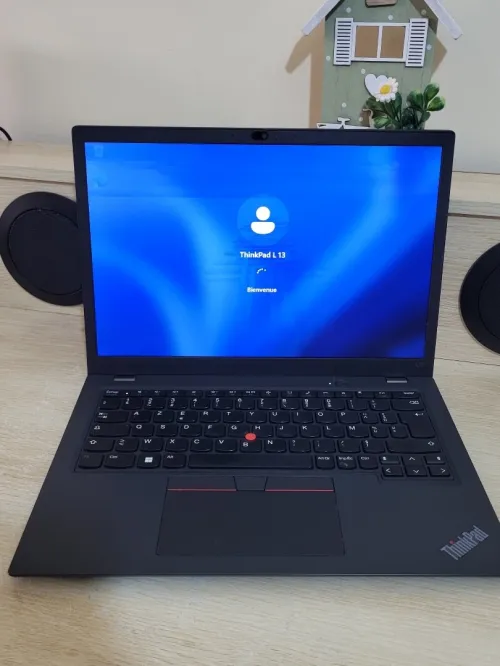 THINKPAD L13 | AMD RYZEN 5 7530U | 16GB RAM | 256GB NVMe SSD | AMD RADEON GRAPHICS | SIM LTE 4G
