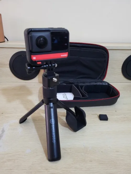 Insta360 One RS Twin Edition on Geht's Kit - Caméra d'action étanche 4K60fps et 5.7K 360 avec objectifs interchangeables - stabilisation - Photos 48MP - HDR Actif - Traitement IA