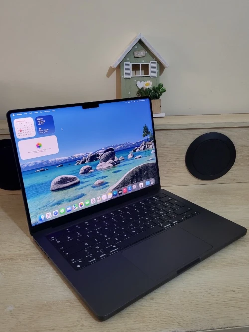 MacBook Pro M4 2024 Noir sidéral | PUCE M4 10 CORE | GPU 10 CORE | 16GB RAM | 512GB SSD | CYCLES 141 | CAPACITÉ BATTERIE 98%