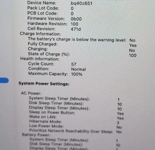 MacBook Air M4 2024 Argent | PUCE M4 8 CORE | GPU 8 CORE | 16GB RAM | 256GB SSD | CYCLES 57 | CAPACITÉ  BATTERIE 100%
