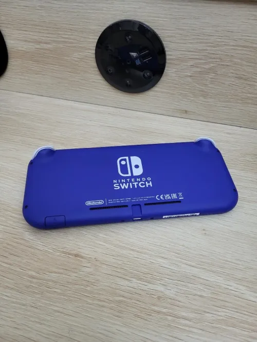 Console Nintendo Switch Lite - Bleu + 1 JEUX