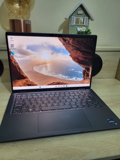 DELL LATITUDE 7440 ULTRA LEGER | INTEL Evo vPRO CORE i5 1345U | 1TB NVME SSD | 16GB RAM