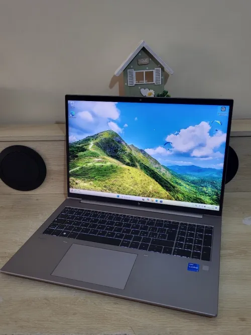 HP ZBook Firefly 16 G9 Workstation | CORE i5-1235U | NVIDIA T550 4GB | 16 RAM | 512GB NVMe SSD