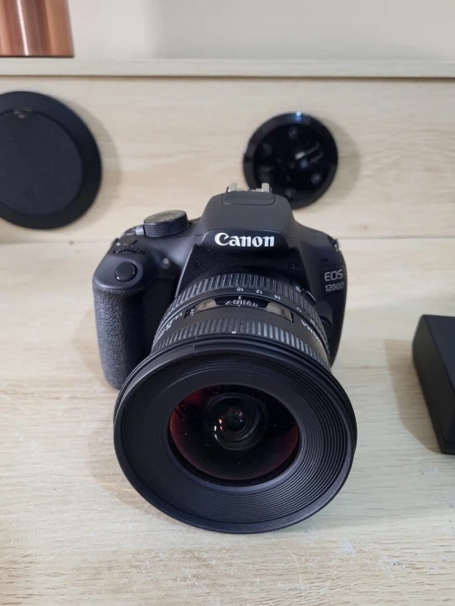 Canon EOS 1200D reflex 18.7 mpix + Objectif sigma 10 20mm 1 4 5.6 ex dc hsm
