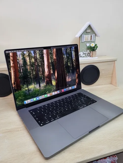MacBook Pro M1 16 POUCES 2021 | Puce M1 Pro CPU 10 | GPU 16 | 16GB RAM | 512GB SSD | CYCLES 375
