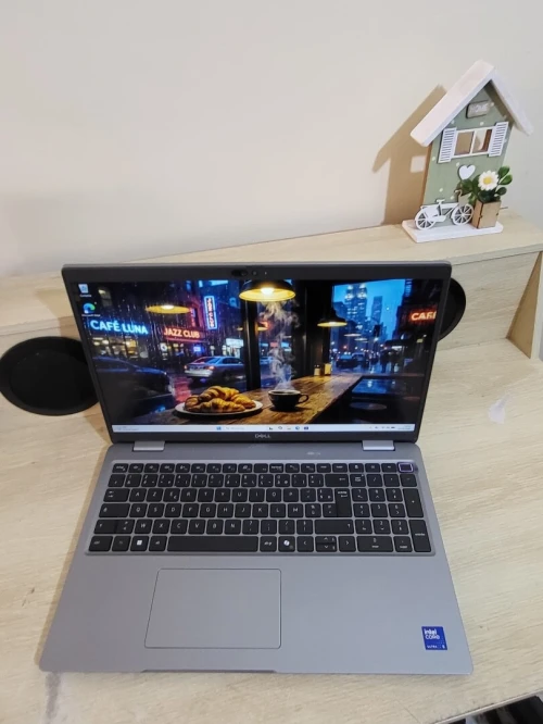 DELL LATITUDE 5550 | INTEL CORE ULTRA 5 135U | 16GB RAM | 512GB SSD | INTEL ARC GRAPHICS