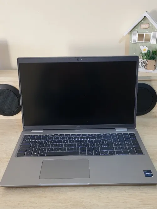 DELL PRECISION 3581 | CORE i5-13600H | NVIDIA RTX A1000 6GB | 1To NVMe SSD | 32GB RAM | WORKSTATION