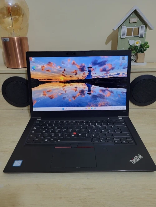 ThinkPad T480s 14 FHD Tactile | CORE i7-8550U | 8GB RAM | 256GB NVMe SSD | INTEL UHD GRAPHICS