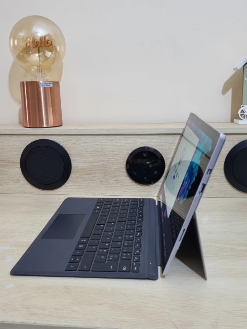 Microsoft Surface Pro 6 | CORE i7 8650U | 8GB RAM | 256GB SSD | INTEL UHD GRAPHICS