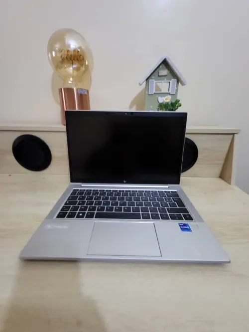 HP ELITEBOOK 830 G8 | CORE i7-1185G7 | 32GB RAM | 512GB SSD | INTEL IRIS XE GRAPHICS