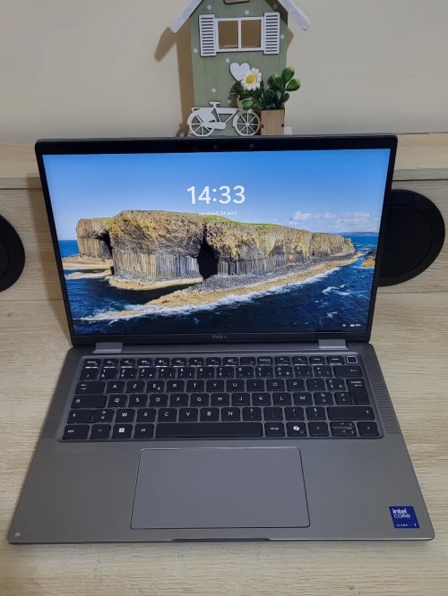 DELL LATITUDE 7450 | CORE ULTRA 7 165U | 32GB RAM | 512GB NVMe SSD | INTEL ARC GRAPHICS