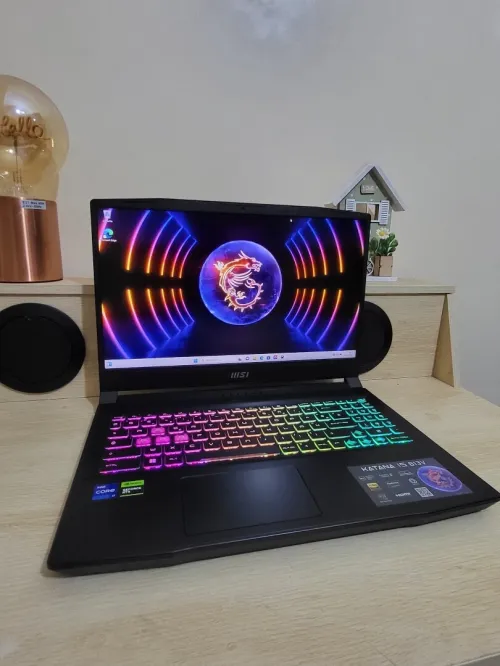 GAMING MSI KATANA 144 Hz | CORE i7-13620H | NVIDIA RTX 4050 6GB | 1TB NVMe SSD | 32GB RAM | Dragon Station