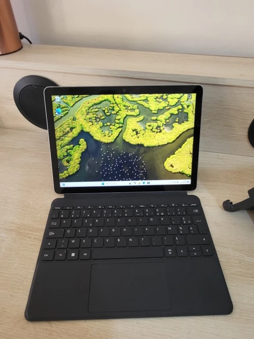 Microsoft Surface GO 4 TACTILE | INTEL N200 | 8GB RAM | 256GB SSD | Poids : 544g