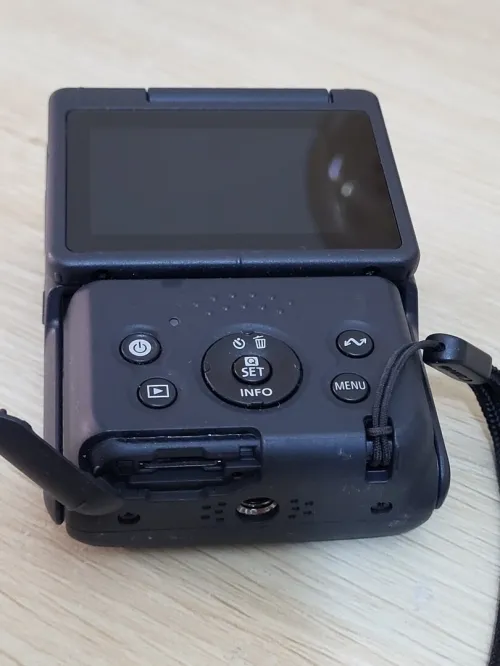 Canon PowerShot V10 la caméra pour le vlogging 4K UHD en toute facilité