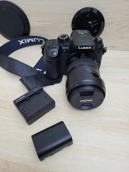 Hybride Panasonic Lumix GH4 vidéo en 4K/UHD + Lumix G X Vario 12-35mm f/2.8 ASPH Power OIS
