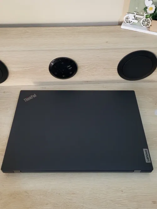 THINKPAD P16s 16" FHD +| vPRO CORE i7-1370P | RTX A500 4GB | 32GB RAM | 512GB NVMe SSD | WORKSTATION