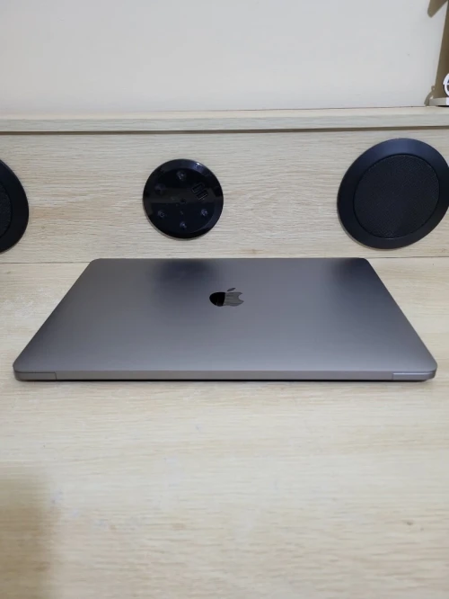 MacBook Pro M1 Gris Sideral | CPU M1 8C | 8GB RAM | 512GB SSD | COMPTAGE CYCLES 127 | MDM BYPASSED
