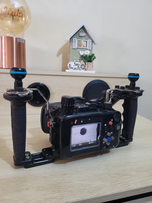 Caisson Sous-marin étanche Nauticam RX100 VII / 7 pack pro + Sony RX100 VII vidéos UHD 4K 30/24