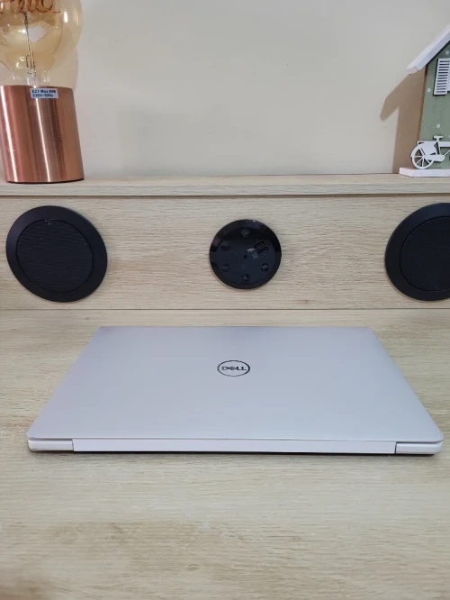 DELL XPS 7390 | CORE i7-10510U | 16GB RAM | 512GB NVMe SSD | INTEL UHD GRAPHICS