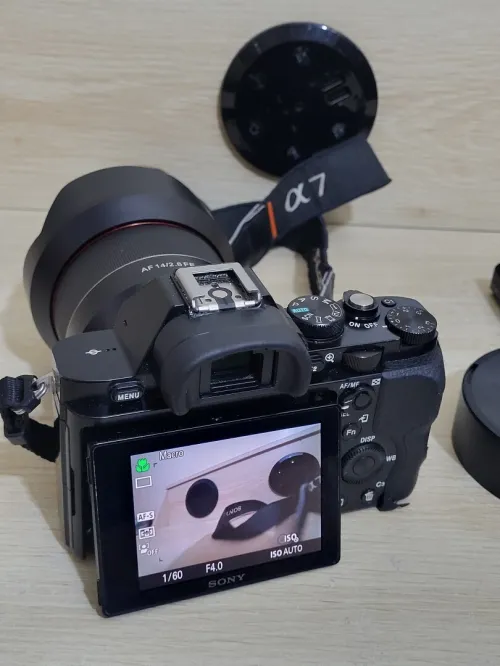 Sony Alpha 7S Hybride Plein Format Ultra vidéo 4K + Objectif Samyang AF 14mm F2.8 Full Frame
