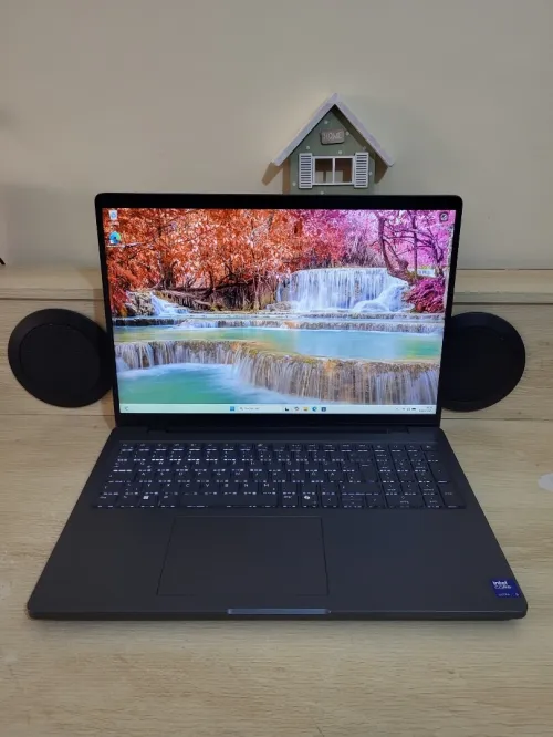 Dell Pro Max 16 | CORE Ultra 5 235H | INTEL Arc Pro 140T GPU 16GB | 32GB RAM | 1TB NVMe