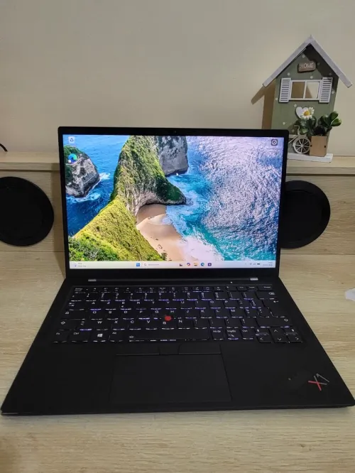 Thinkpad X1 CARBON GEN 9 | EVO vPRO CORE i5 1145G7 | 8GB RAM | 256GB NVMe SSD | 4G LTE WIFI 6