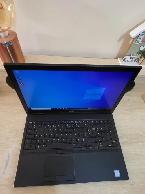 DELL PRECISION 7530 | i5-8300H | QUADRO P3200 6GB | 32GB RAM | 512GB NVMe | WORKSTATION