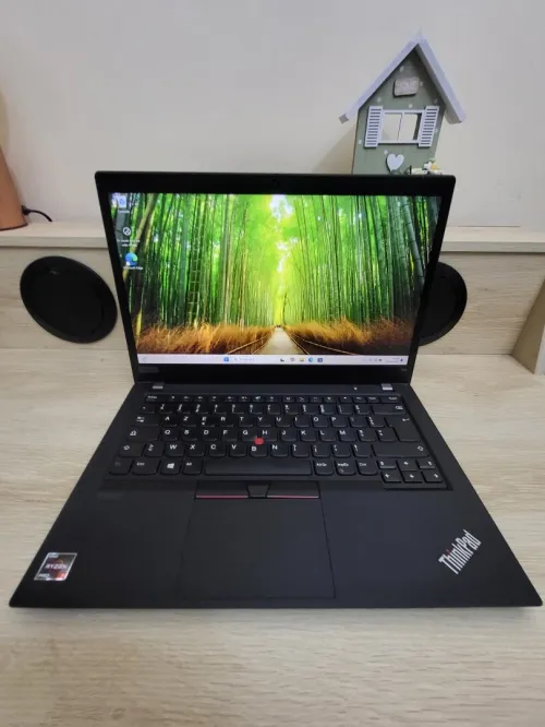 Lenovo ThinkPad T14 | AMD Ryzen 5 Pro 4650U | 8GB RAM | 256GB SSD | AMD RADEON GRAPHICS