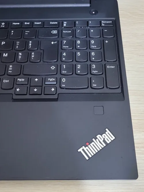 LENOVO THINKPAD E590 | CORE i7-8565UU | AMD RADEON RX 550X 2GB | 16GB RAM | 512GB NVMe SSD