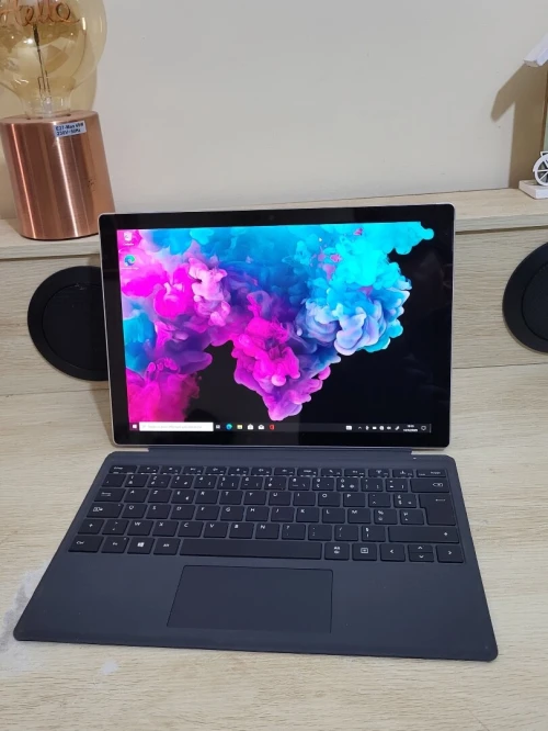 Microsoft Surface Pro 6 | CORE i7 8650U | 8GB RAM | 256GB SSD | INTEL UHD GRAPHICS