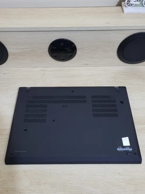 LENOVO THINKPAD P14S | RYZEN 7 PRO 5850U | 32GB RAM | 1TB SSD | RADEON PRO GRAPHICS 4GB