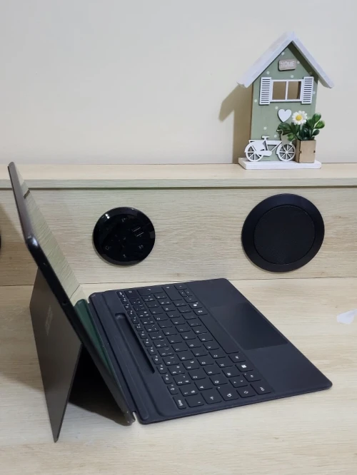 MICROSOFT SURFACE Pro 8 TACTILE - INTEL 11EME GEN i5-1135U - 8GB RAM - 512GB SSD - QHD 2880 x 1920
