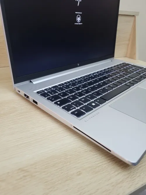 HP EliteBook 650 G10 15.6'' | INTEL 13EME GEN I5 1345U | 16GB RAM | 512GB NVMe SSD | UHD GRAPHICS